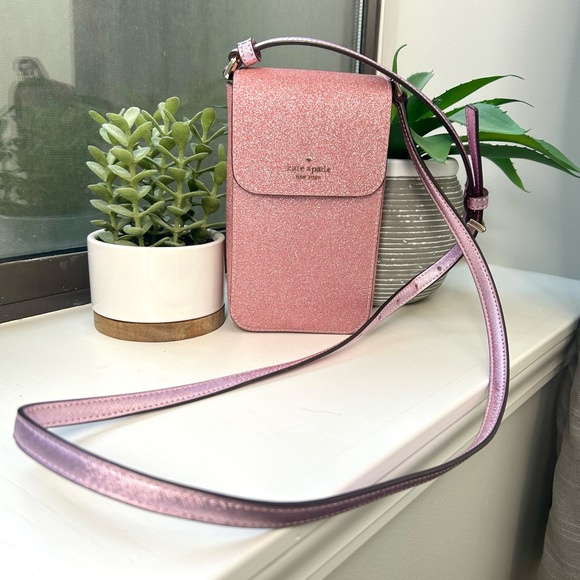 kate spade Handbags - Kate Spade Lola Glitter Phone Crossbody in Pink Glitter